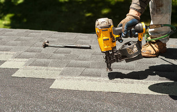 Best Flat Roof Repair Services  in Wallburg, NC